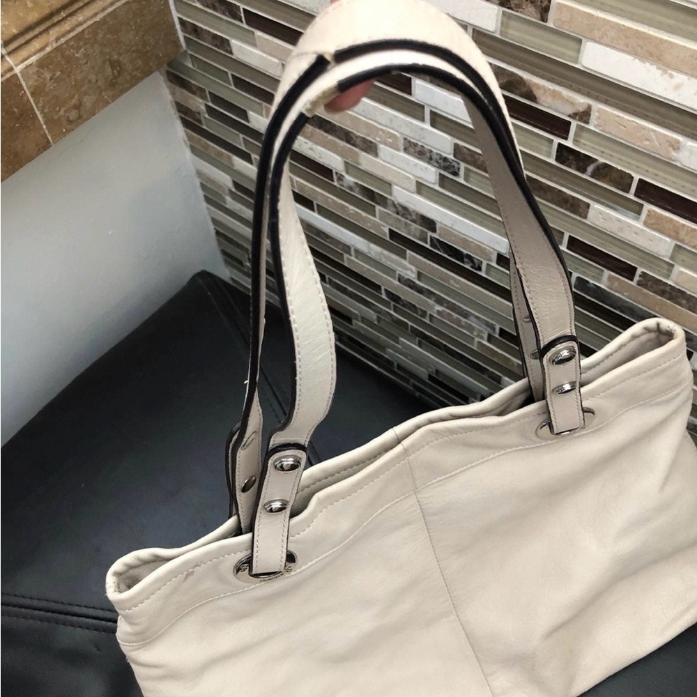 B makowsky Handbag - Picture 11 of 11